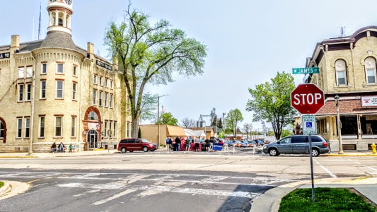 Columbus, WI